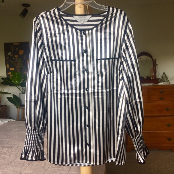 J. Peterman Co. French Silk Blouse - Picture 11 of 13